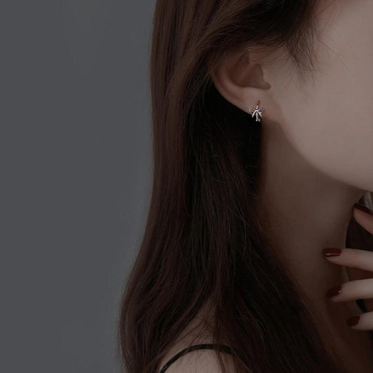 Sasha Ribbon Huggie Earring