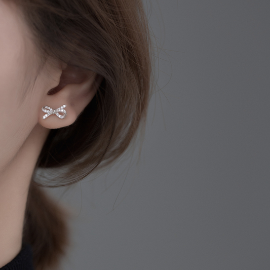 Robin Embellished Ribbon Stud Earring